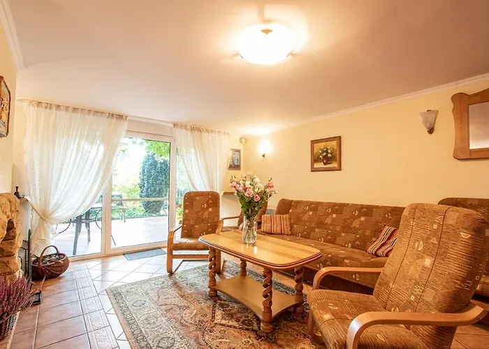 Caloroczny بيت للعطل *